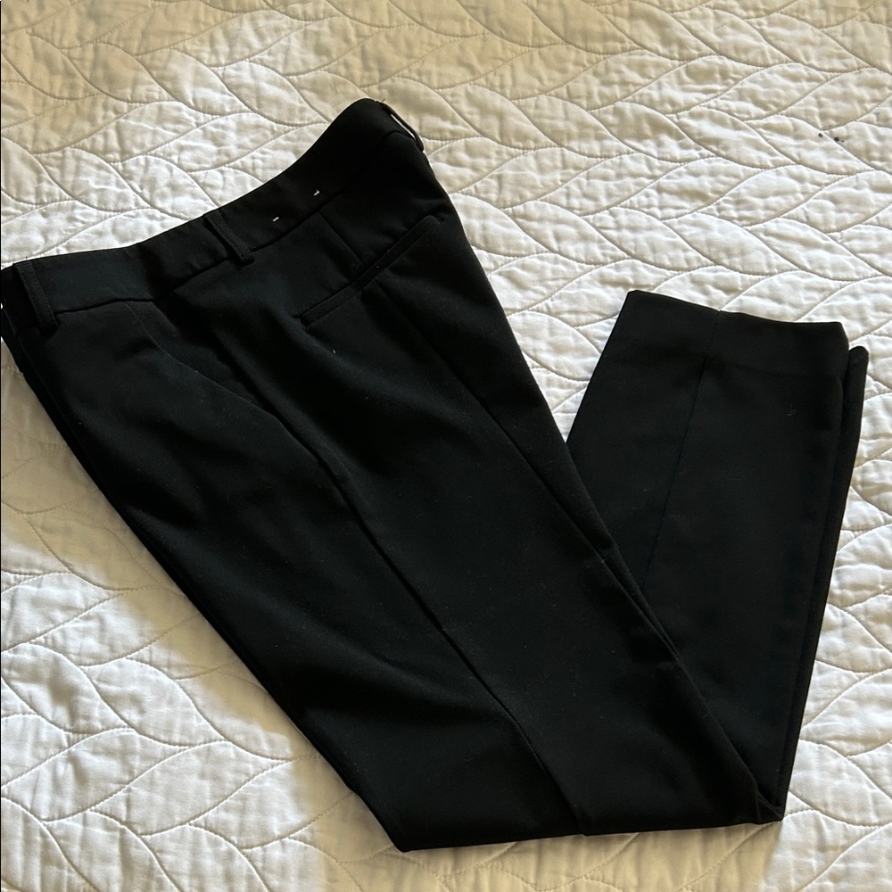 Express Woman’s Black Columnist straight leg slacks